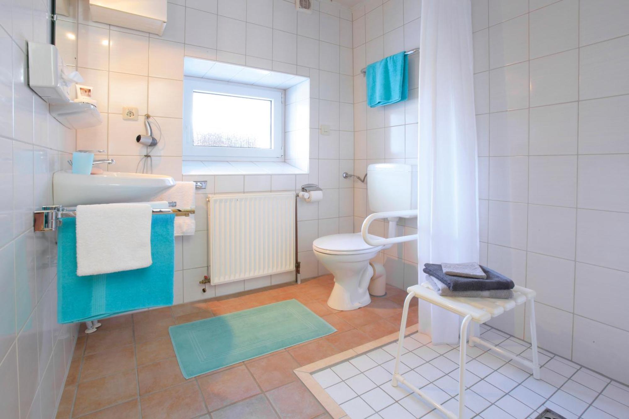 Hotel Sauerlaender Hof Виллинген Экстерьер фото