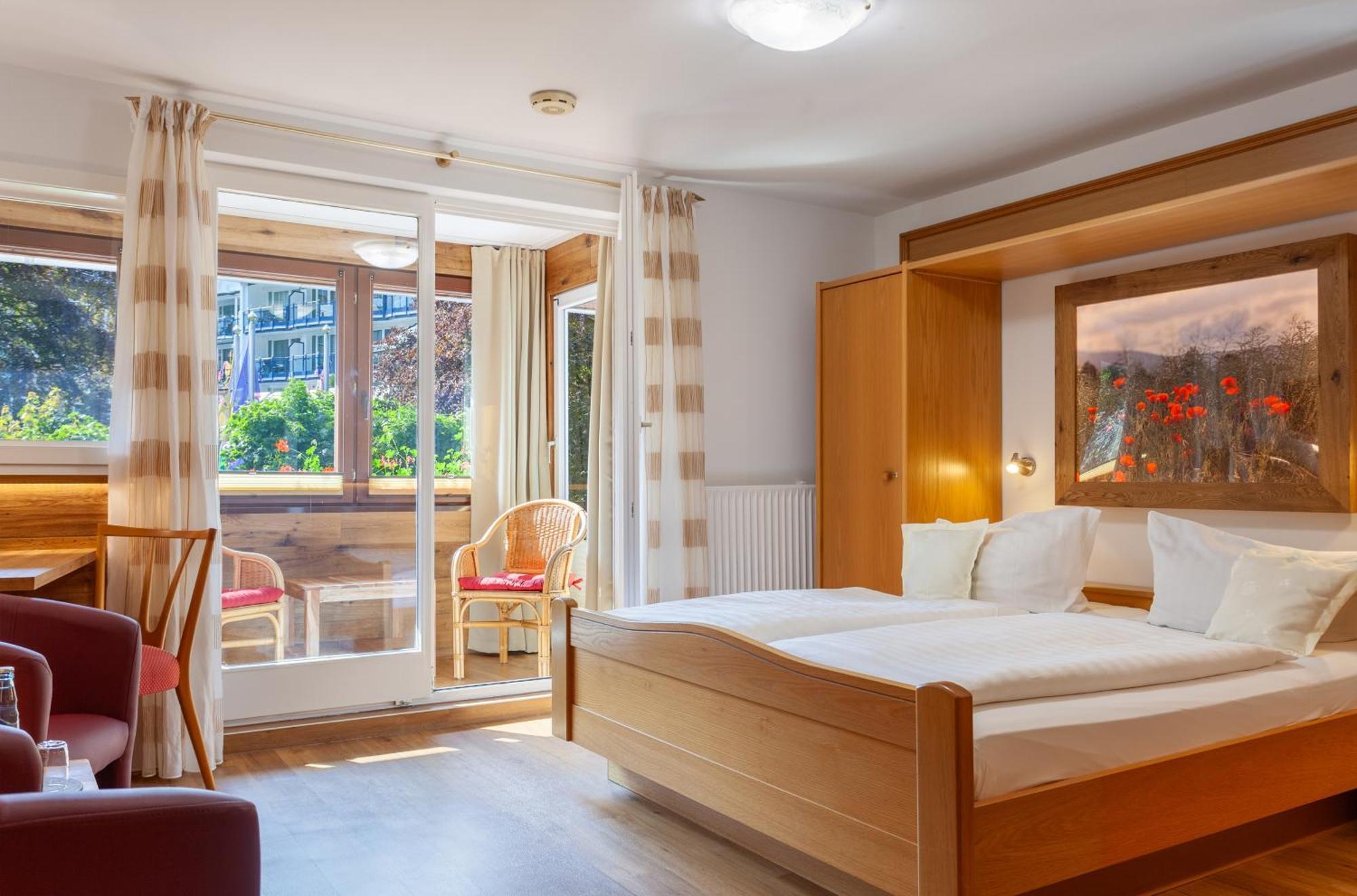 Hotel Sauerlaender Hof Виллинген Экстерьер фото