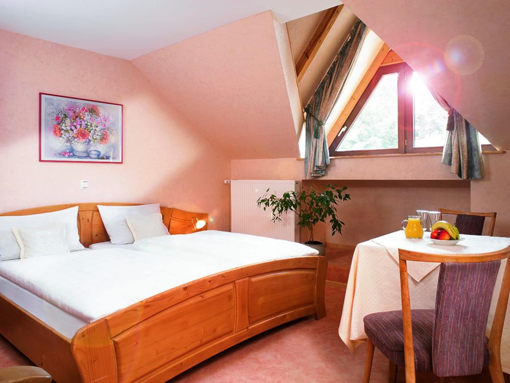 Hotel Sauerlaender Hof Виллинген Экстерьер фото